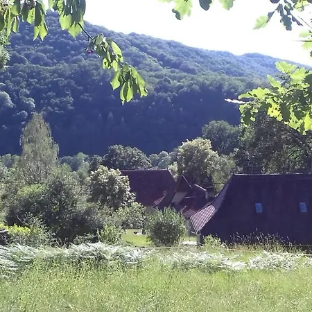 Mosaique Accueil Rando, Peche, Farniente Dom wakacyjny Latouille-Lentillac